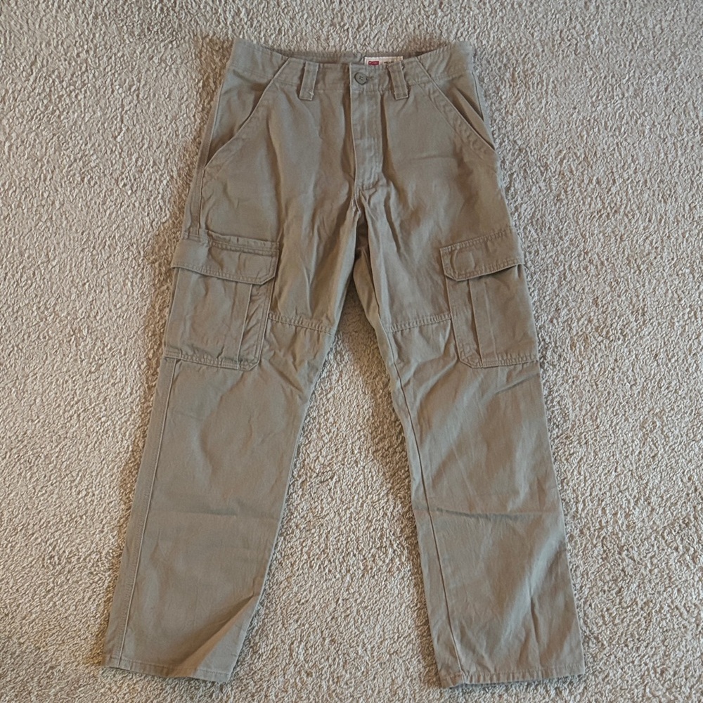 Wrangler Men's 100% Cotton Relaxed Fit Khaki Cargo Pants
